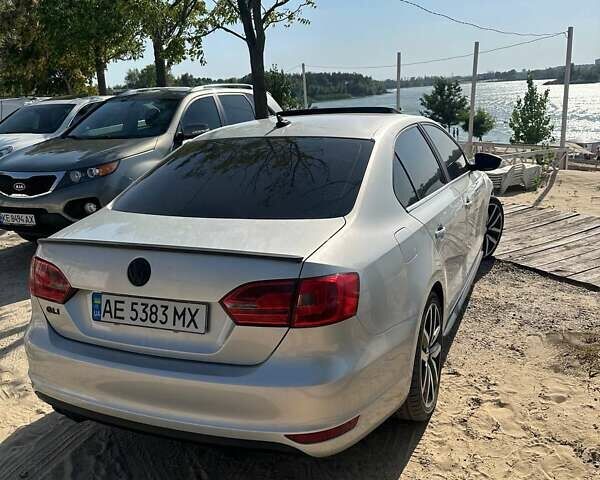 Сірий Фольксваген Джетта, об'ємом двигуна 1.98 л та пробігом 195 тис. км за 7950 $, фото 3 на Automoto.ua