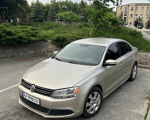 Сірий Фольксваген Джетта, об'ємом двигуна 2.48 л та пробігом 218 тис. км за 8900 $, фото 4 на Automoto.ua