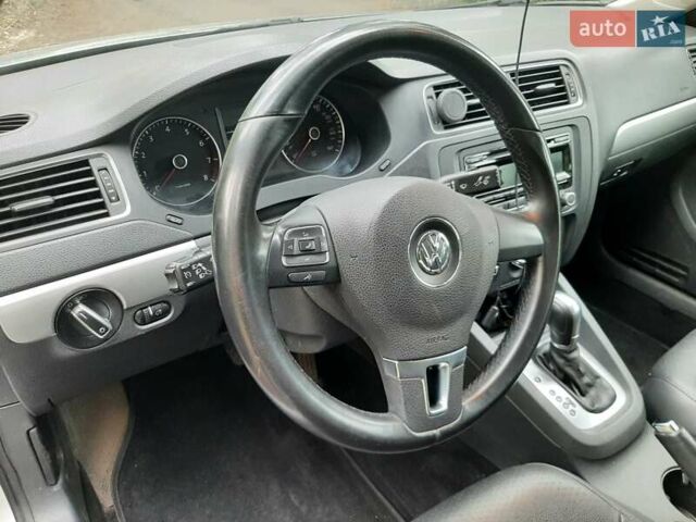 Сірий Фольксваген Джетта, об'ємом двигуна 1.8 л та пробігом 260 тис. км за 7800 $, фото 2 на Automoto.ua