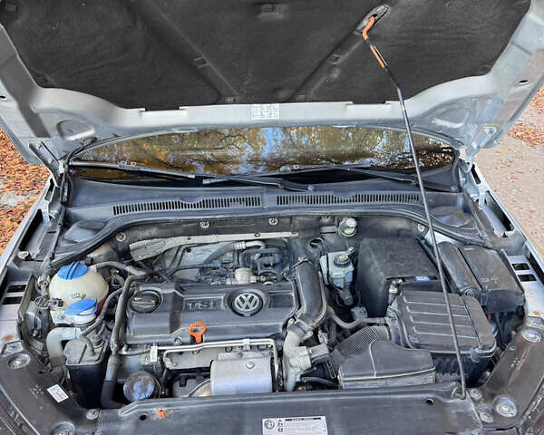 Сірий Фольксваген Джетта, об'ємом двигуна 1.39 л та пробігом 242 тис. км за 8900 $, фото 11 на Automoto.ua