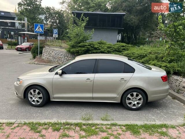 Сірий Фольксваген Джетта, об'ємом двигуна 2.48 л та пробігом 218 тис. км за 8900 $, фото 6 на Automoto.ua