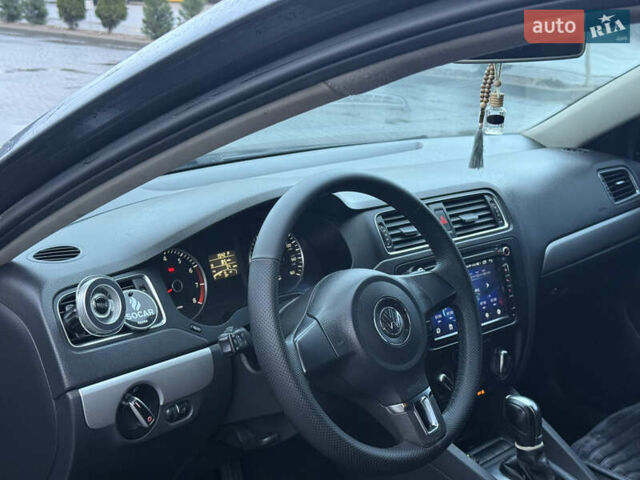 Серый Фольксваген Джетта, объемом двигателя 2.48 л и пробегом 245 тыс. км за 8000 $, фото 14 на Automoto.ua