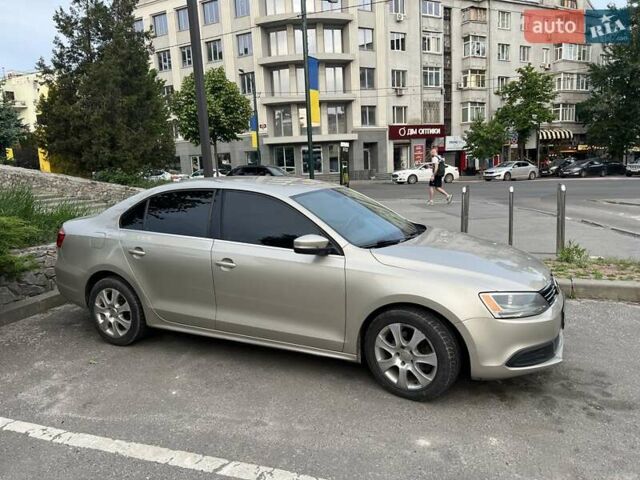 Сірий Фольксваген Джетта, об'ємом двигуна 2.48 л та пробігом 218 тис. км за 8900 $, фото 2 на Automoto.ua