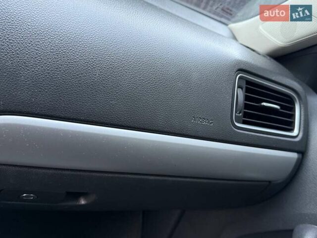 Сірий Фольксваген Джетта, об'ємом двигуна 1.98 л та пробігом 219 тис. км за 7999 $, фото 26 на Automoto.ua