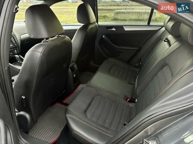 Серый Фольксваген Джетта, объемом двигателя 2 л и пробегом 167 тыс. км за 11000 $, фото 36 на Automoto.ua