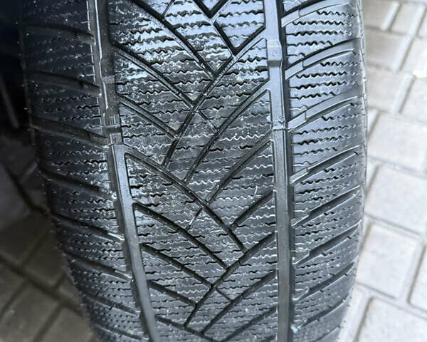 Серый Фольксваген Джетта, объемом двигателя 2.48 л и пробегом 245 тыс. км за 8000 $, фото 16 на Automoto.ua