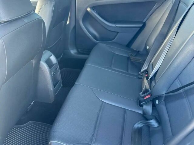 Фольксваген Джетта 2013 в Самборе на Automoto.ua Серый Фольксваген Джетта, объемом двигателя 2 л и пробегом 250 тыс. км за 10500 $, фото 5 на Automoto.ua