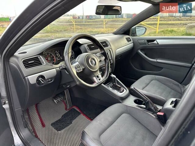 Серый Фольксваген Джетта, объемом двигателя 2 л и пробегом 167 тыс. км за 11000 $, фото 21 на Automoto.ua