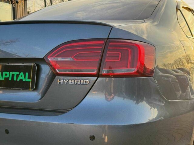 Сірий Фольксваген Джетта, об'ємом двигуна 1.4 л та пробігом 128 тис. км за 9500 $, фото 4 на Automoto.ua