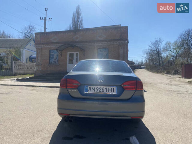 Серый Фольксваген Джетта, объемом двигателя 1.98 л и пробегом 180 тыс. км за 8200 $, фото 5 на Automoto.ua