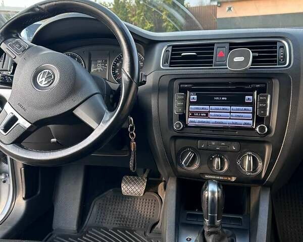 Серый Фольксваген Джетта, объемом двигателя 2.5 л и пробегом 162 тыс. км за 8500 $, фото 22 на Automoto.ua