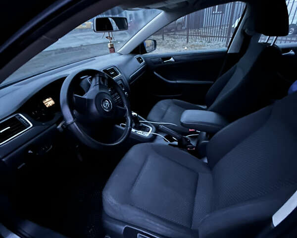 Серый Фольксваген Джетта, объемом двигателя 1.98 л и пробегом 185 тыс. км за 9300 $, фото 17 на Automoto.ua