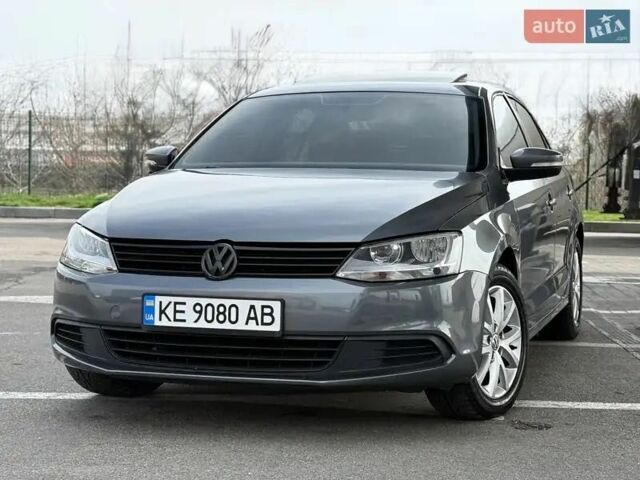 Сірий Фольксваген Джетта, об'ємом двигуна 1.8 л та пробігом 200 тис. км за 9500 $, фото 1 на Automoto.ua