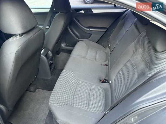 Сірий Фольксваген Джетта, об'ємом двигуна 1.98 л та пробігом 219 тис. км за 7999 $, фото 17 на Automoto.ua