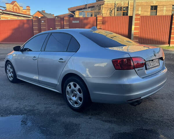 Серый Фольксваген Джетта, объемом двигателя 1.98 л и пробегом 288 тыс. км за 7100 $, фото 5 на Automoto.ua