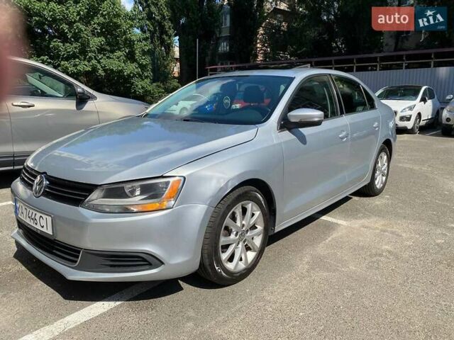 Серый Фольксваген Джетта, объемом двигателя 2.5 л и пробегом 248 тыс. км за 8800 $, фото 2 на Automoto.ua