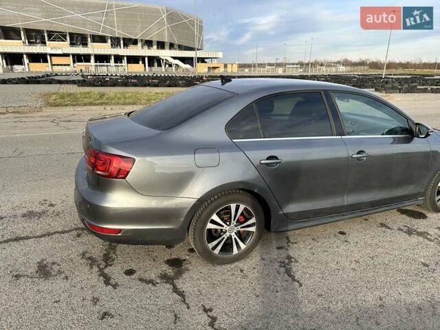 Серый Фольксваген Джетта, объемом двигателя 2 л и пробегом 167 тыс. км за 11000 $, фото 8 на Automoto.ua