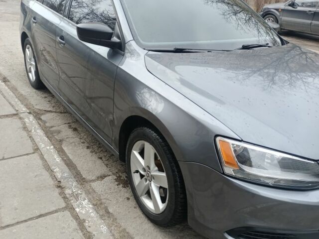 Серый Фольксваген Джетта, объемом двигателя 2 л и пробегом 132 тыс. км за 8000 $, фото 3 на Automoto.ua