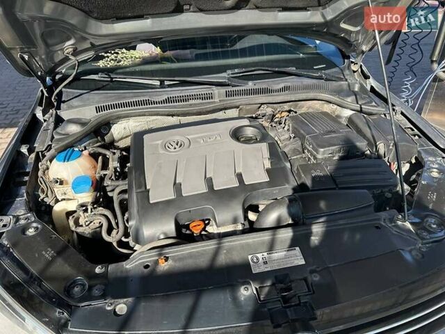 Сірий Фольксваген Джетта, об'ємом двигуна 1.6 л та пробігом 330 тис. км за 8600 $, фото 7 на Automoto.ua