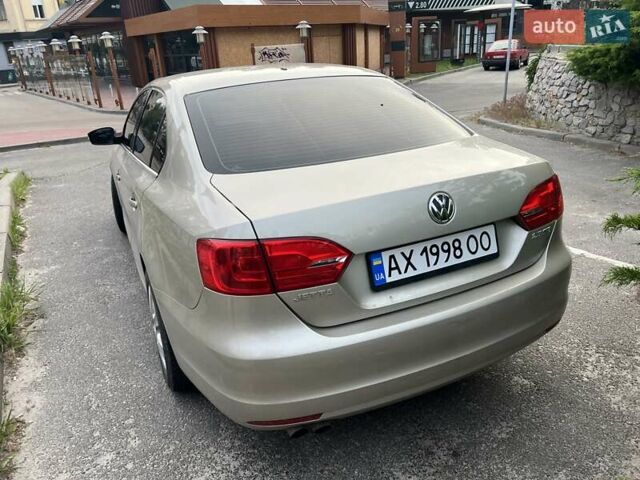 Сірий Фольксваген Джетта, об'ємом двигуна 2.48 л та пробігом 218 тис. км за 8900 $, фото 13 на Automoto.ua