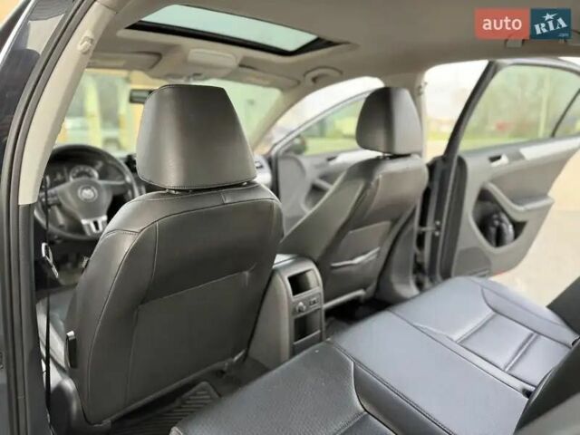 Сірий Фольксваген Джетта, об'ємом двигуна 1.8 л та пробігом 200 тис. км за 9500 $, фото 15 на Automoto.ua