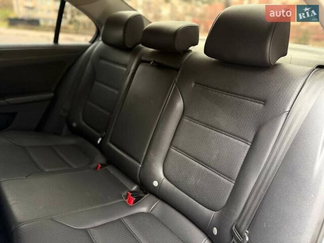 Сірий Фольксваген Джетта, об'ємом двигуна 1.8 л та пробігом 253 тис. км за 9999 $, фото 17 на Automoto.ua