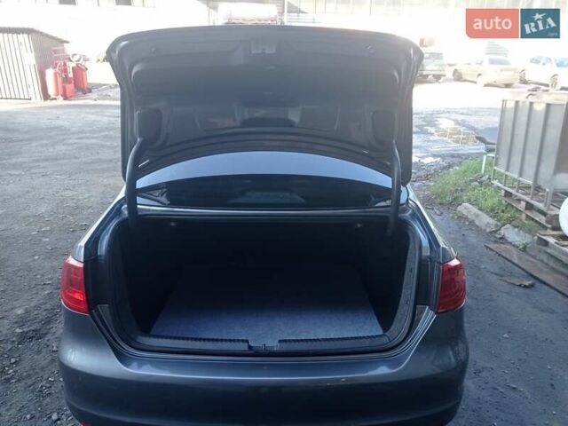 Серый Фольксваген Джетта, объемом двигателя 2 л и пробегом 196 тыс. км за 8200 $, фото 14 на Automoto.ua