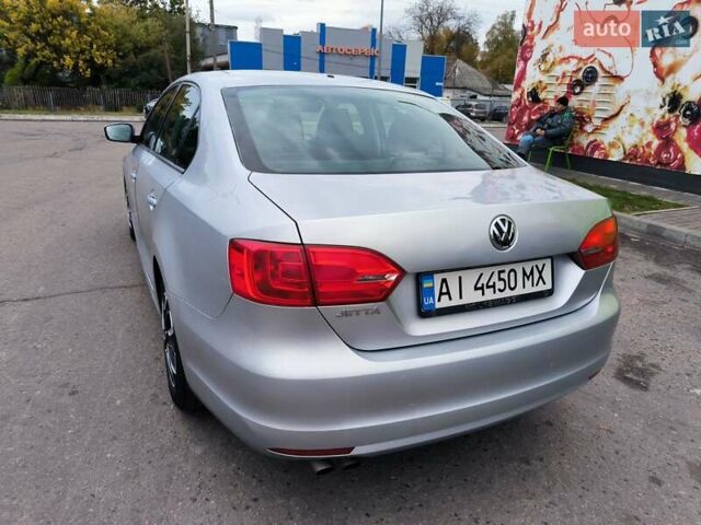 Фольксваген Джетта 2013 у Лубнах на Automoto.ua Сірий Фольксваген Джетта, об'ємом двигуна 1.98 л та пробігом 275 тис. км за 6650 $, фото 9 на Automoto.ua