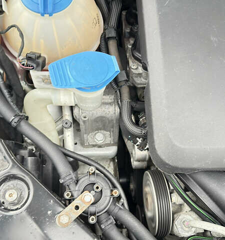 Сірий Фольксваген Джетта, об'ємом двигуна 2.5 л та пробігом 256 тис. км за 8500 $, фото 13 на Automoto.ua