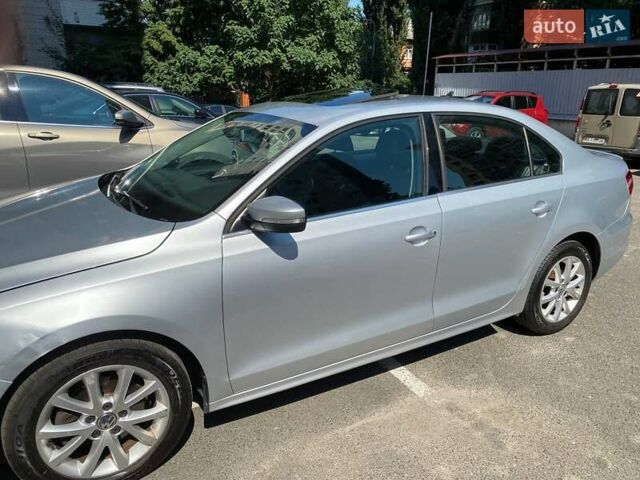 Серый Фольксваген Джетта, объемом двигателя 2.5 л и пробегом 248 тыс. км за 8800 $, фото 3 на Automoto.ua