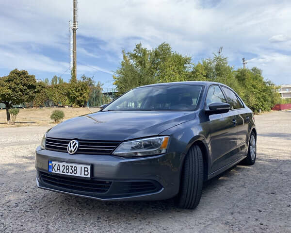Сірий Фольксваген Джетта, об'ємом двигуна 1.8 л та пробігом 260 тис. км за 8000 $, фото 2 на Automoto.ua