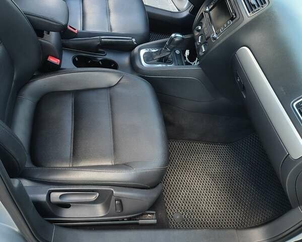 Серый Фольксваген Джетта, объемом двигателя 1.78 л и пробегом 100 тыс. км за 10000 $, фото 17 на Automoto.ua