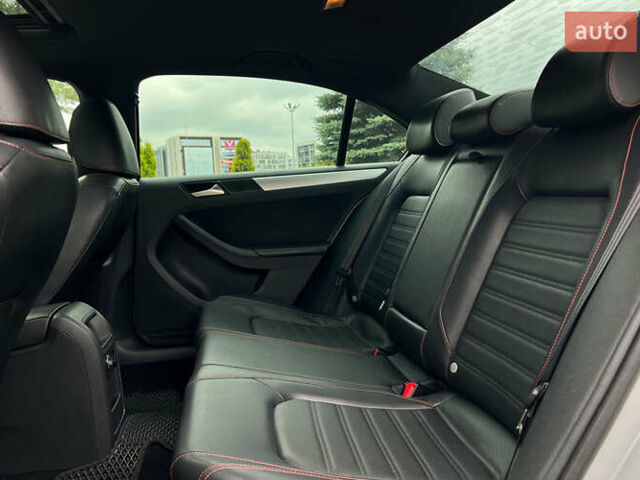 Серый Фольксваген Джетта, объемом двигателя 2 л и пробегом 167 тыс. км за 8999 $, фото 10 на Automoto.ua