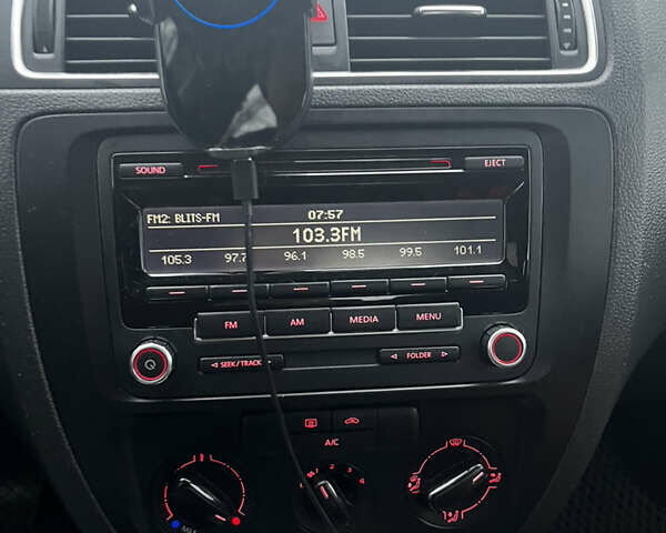 Серый Фольксваген Джетта, объемом двигателя 1.98 л и пробегом 185 тыс. км за 9300 $, фото 24 на Automoto.ua