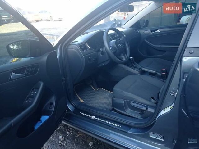 Серый Фольксваген Джетта, объемом двигателя 2 л и пробегом 196 тыс. км за 8200 $, фото 13 на Automoto.ua