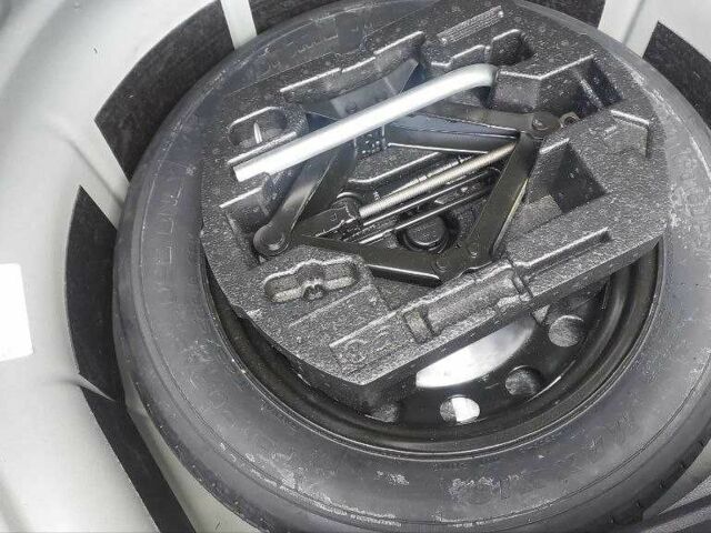 Сірий Фольксваген Джетта, об'ємом двигуна 1.8 л та пробігом 135 тис. км за 11700 $, фото 13 на Automoto.ua