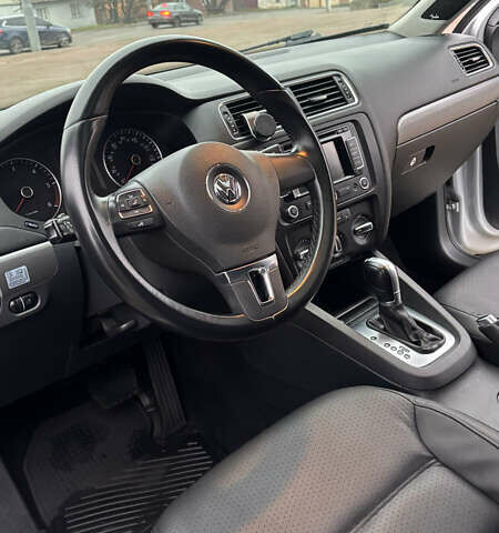 Сірий Фольксваген Джетта, об'ємом двигуна 1.97 л та пробігом 230 тис. км за 10800 $, фото 26 на Automoto.ua