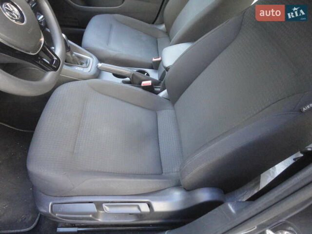 Серый Фольксваген Джетта, объемом двигателя 1.8 л и пробегом 127 тыс. км за 12100 $, фото 34 на Automoto.ua