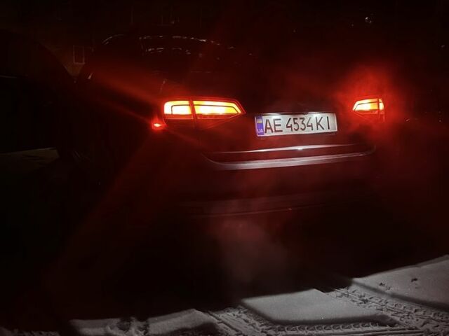 Серый Фольксваген Джетта, объемом двигателя 1.8 л и пробегом 130 тыс. км за 9500 $, фото 7 на Automoto.ua