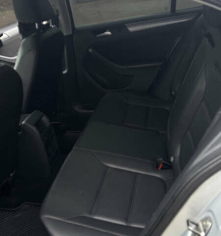 Сірий Фольксваген Джетта, об'ємом двигуна 1.97 л та пробігом 230 тис. км за 10800 $, фото 19 на Automoto.ua