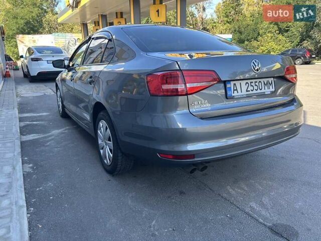 Сірий Фольксваген Джетта, об'ємом двигуна 2 л та пробігом 175 тис. км за 8900 $, фото 6 на Automoto.ua