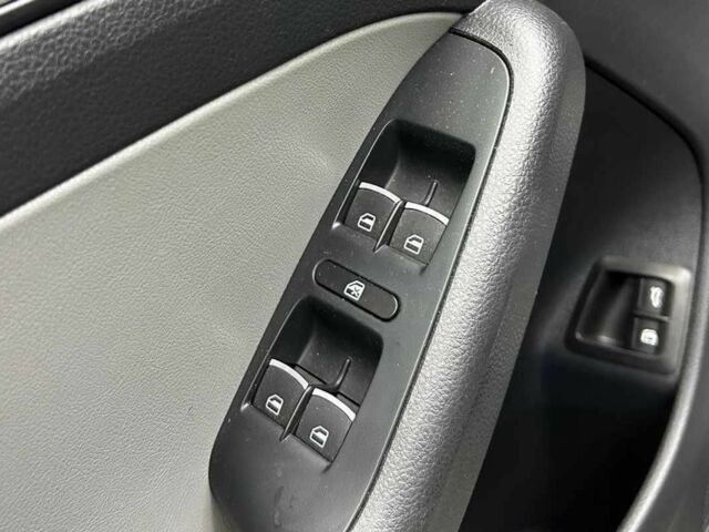 Сірий Фольксваген Джетта, об'ємом двигуна 1.4 л та пробігом 238 тис. км за 9900 $, фото 6 на Automoto.ua