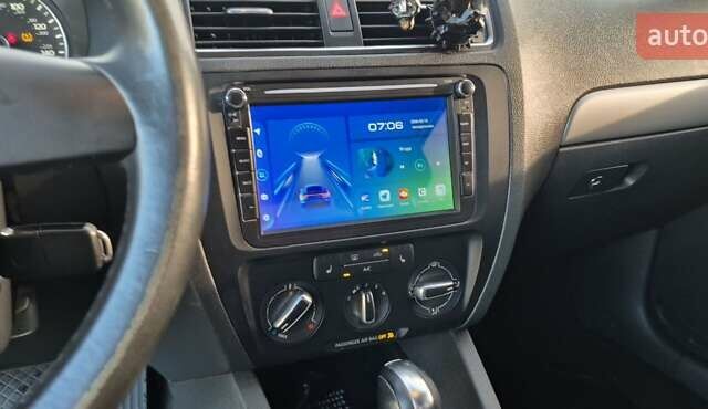 Серый Фольксваген Джетта, объемом двигателя 1.8 л и пробегом 176 тыс. км за 9200 $, фото 9 на Automoto.ua