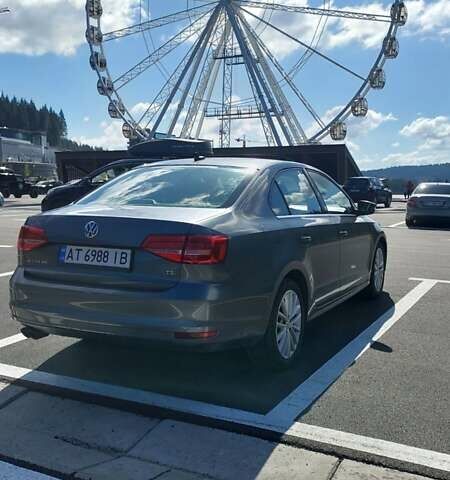 Серый Фольксваген Джетта, объемом двигателя 1.8 л и пробегом 131 тыс. км за 11500 $, фото 34 на Automoto.ua