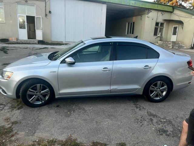 Серый Фольксваген Джетта, объемом двигателя 1.4 л и пробегом 220 тыс. км за 8229 $, фото 5 на Automoto.ua