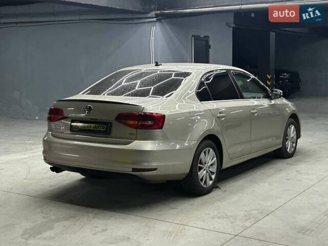 Сірий Фольксваген Джетта, об'ємом двигуна 1.97 л та пробігом 186 тис. км за 12500 $, фото 5 на Automoto.ua