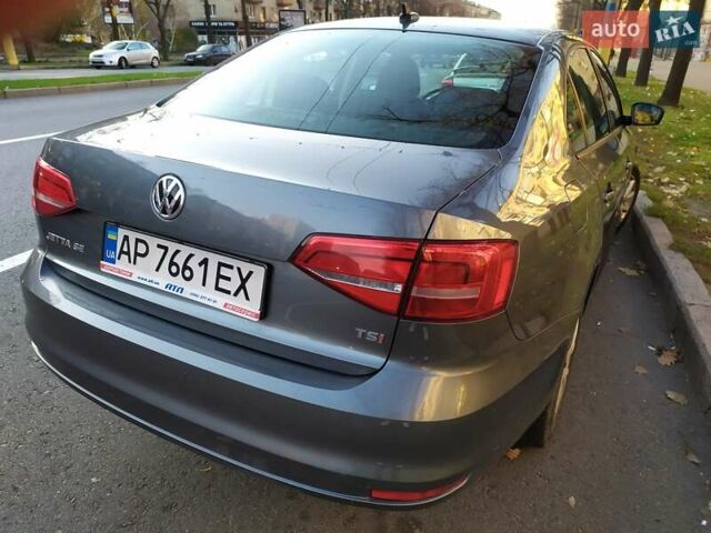 Серый Фольксваген Джетта, объемом двигателя 1.8 л и пробегом 127 тыс. км за 12100 $, фото 61 на Automoto.ua