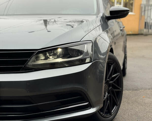 Серый Фольксваген Джетта, объемом двигателя 1.98 л и пробегом 188 тыс. км за 11500 $, фото 33 на Automoto.ua