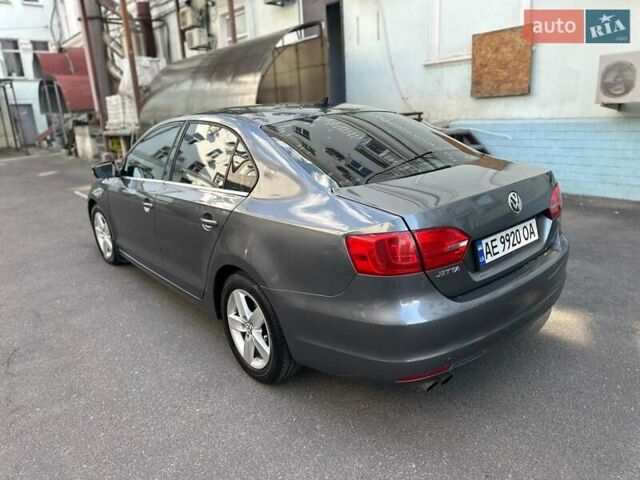 Сірий Фольксваген Джетта, об'ємом двигуна 1.97 л та пробігом 130 тис. км за 11499 $, фото 6 на Automoto.ua