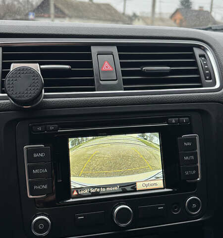 Сірий Фольксваген Джетта, об'ємом двигуна 1.97 л та пробігом 230 тис. км за 10800 $, фото 31 на Automoto.ua